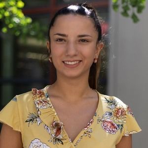 Meet your Posher, Ileana